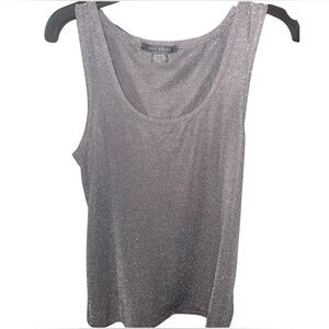 Women’s Gray metallic Suzy Shier sleeveless top.‎ size Medium.